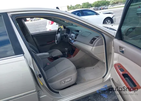 2005 Toyota Camry Xle из США, поврежденный, VIN 4T1BE30K05U548203